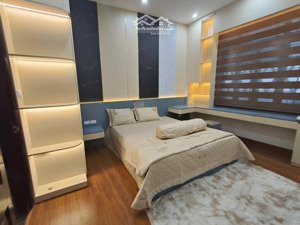 hiếm! bán nhà tân mai lô góc, ô tô đỗ cửa, giá chỉ 6.4 tỷ !