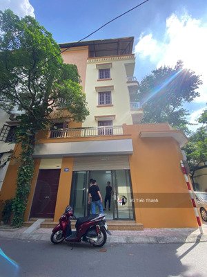 cho thuê nhà phố trung kính - cầu giấy, 80m2 x 5t, mt:8m. chia 2 phòng, đủ đh,nl, ôtô đỗ thoải mái.