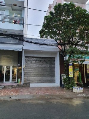 hot! nhà cấp 4 mặt tiền đường 6 phước bình giá chỉ 10,9 tỷ