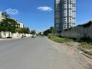 cho thuê khu đất ngay đường trần lựu và lương định của, quận 2. lh: 
