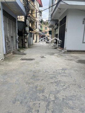 ngõ thông phố trần khát chân trung tâm quận hai bà trưng 35m 4 tầng, giao với kim ngưu, lò đúc