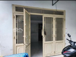 nhà nc - dương quảng hàm - hxh - 5x7m - 3pn 2wc - 8 triệu tl - gọi hằng xem nhà