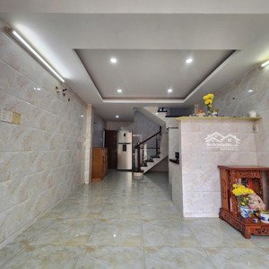 nhà mặt tiền - nguyễn duy - có nội thất - 4x10m - 3pn 5wc - 18 triệu tl - hằng 