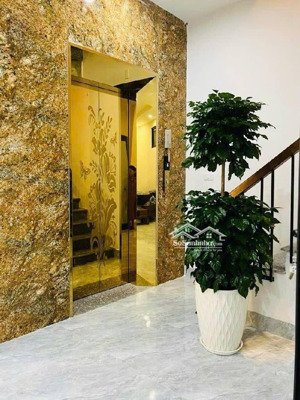 nhà đep-phân lô lê trọng tấn-lô góc-thang máy-sổ nở hậu-45m2-6 tầng-mt4,5m