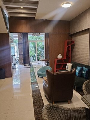 bán biệt thự 3 tầng ngay ubnd quận 9, đường 762, phước long b, thủ đức- 13,5 tỷ