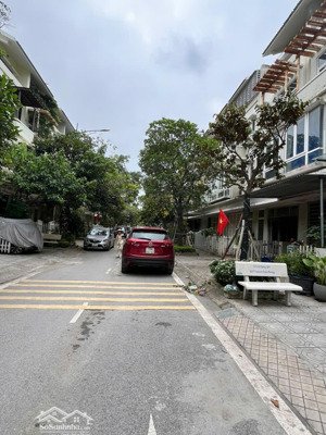 bán mảnh đất phân lô hà đông, khu vip tố hữu, mặt tiền 4.5m, cách đường tô hữu chỉ 50m. giá 10.2 tỷ