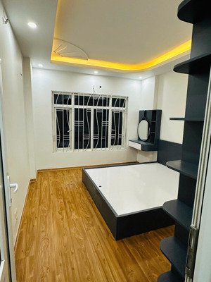 bán nhà phố lê thanh nghị, hai bà trưng 5 tầng, 3 ngủ, giá 4.55 tỷ.