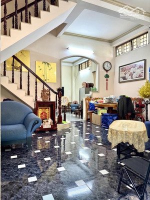 chủ bán gấp nhà trung tâm q5 - trần phú - 59m2 - 4 tầng - ngang 6m - xe hơi đỗ cửa