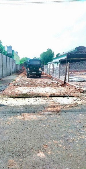 đất trên trục dt742, đường huỳnh văn lũy, cách chợ phú mỹ 1km, 100m2, full thổ sổ riêng, mtđ 6m