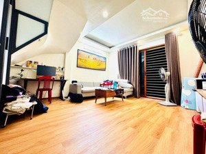 bán gấp nhà riêng mỹ đình 33m, 5 tầng, mt 3.8 dân xây giá chào chỉ 6 tỷ150tr.