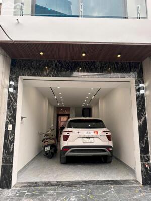 Bán nhà Xuân Đỗ, Long Biên 47m, 6 tầng. Giá: 9.2 tỷ. LH: 0937158386