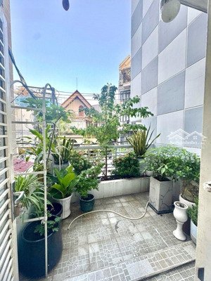 nhà 53m2 3 tầng phan đăng lưu- xe hơi ngủ trong nhà gần mt đường chỉ 7.1 tỷ