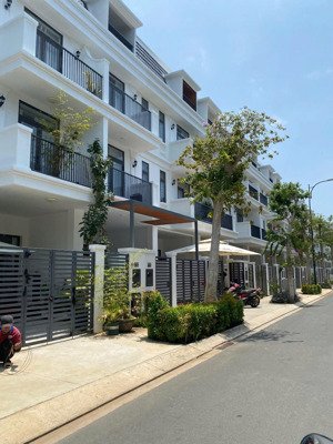 hiếm - bán nhanh căn góc mảng xanh mát mẻ tại lavida vũng tàu giá 8 tỉ - em tiên bđs