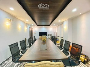 bán chdv mặt tiền lớn 233m2 tòa 6 tầng thang máy thu nhập khủng 90tr/th gò vấp