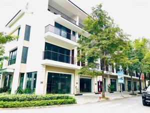 bán biệt thự sunny garden city, 152 m2, giá thỏa thuận, sài sơn, quốc oai, hà nội lh : 