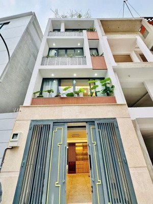 chú tư cần bán gấp nhà 49m2 đường hoàng hoa thám p6 bình thạnh. giá: 2tỷ160tr sổ hồng riêng.