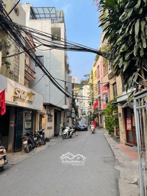 bán nhà phố yên lạc - vị trí đắc địa - kinh doanh.
giá đầu tư - xây cc mini - toà vp thì tuyệt phẩm