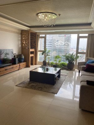 cần bán căn góc cc cantavil hoàn cầu 154m2