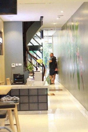 vip 90m2 mặt phố cổ, giá tốt nhất khu vực, kinh doanh ngày đêm.