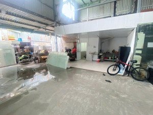 bán xưởng sản xuất 250m2 đường thái thị giữ sau bến xe an sương gần qlo 22 xưởng đầy đủ công năng.