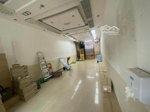 nhà mặt phố hai bà trưng - thông sàn - thang máy - vỉa hè đá bóng kinh doanh