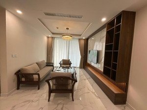 bán căn hộ 3 phòng ngủ góc rộng, full nội thất. giá 10,5 tỷ đã có sổ tại sunshine city