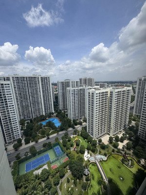 sẵn 1pn+thấp hơn cđt 25% chỉ còn 2.390 view vườn nhật, cá koi, thanh toán nhận nhà mới 100% ở ngay.