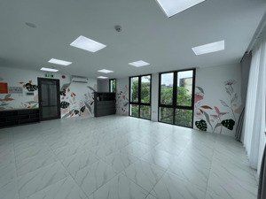 chính chủ cho thuê văn phòng tại hoàng quốc việt, 13 triệu vnd, 66 m2, view đẹp