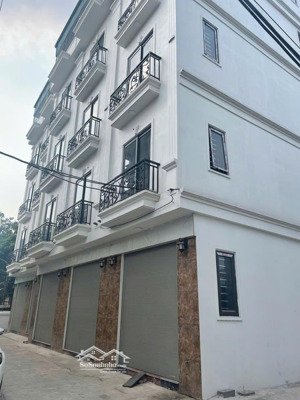 nhà 4 tầng ô tô đỗ cửa ngày đêm - căn này cực hiếm cần bán nhanh trong tuần giá đảm bảo cực kì tốt
