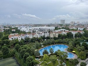 duy nhất 1 căn 2pn view bể bơi đông nam bán tại vinhomes symphony