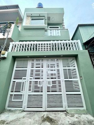 bán nhà 2 tầng btct dọn vào ở ngay hẻm 861 - tân hưng - quận 7 . gần khu kiều đàm