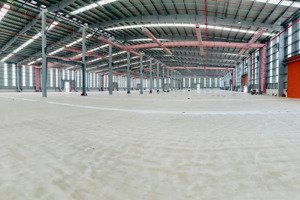 cho thuê 2 kho xưởng có sẵn dt 5400m2 và 8900m2 ở kcn nam đình vũ