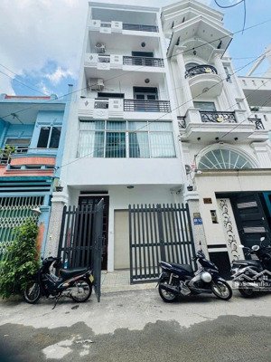 bán nhà phố ngang 5m 4 lầu 7p hẻm 6m thông giá 8tỷ