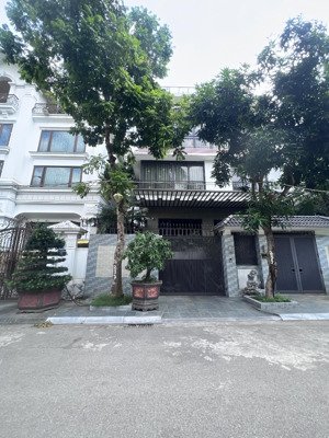 liền kề kđt văn quán, hà đông, 110m2, 7 tầng thang máy, nhà đẹp ở ngay, cho thuê vp đỉnh