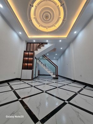 bán nhà đẹp - thịnh liệt, hoàng mai diện tích: 43m nhà phân lô, ô tô vào tận nhà! địa