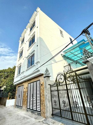 căn góc ngõ thông ô tô qua nhà, vị trí đẹp bậc nhất phượng đồng mua đầu tư cho thuê cực kì hợp lí