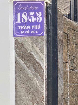 chính chủ cho thuê nhà đẹp nguyên căn 3 tầng, hẻm trần phú, trung tâm đà lạt, 15 tr/tháng.