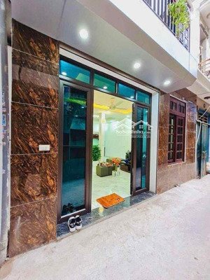 lên liên tục cho anh chị căn nhà 5 tầng mới xây tại vân canh với mức giá không thể tin vào mắt được