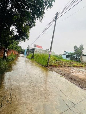 bán đất sổ riêng (sẵn)110m2 giá 1 tỉ 2, cc liền do cần tiền gấp, có thương lượng.lh 