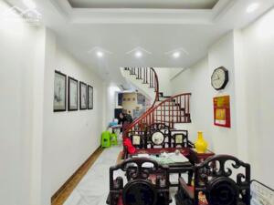 BÁN NHÀ KHU PHÂN LÔ QUÂN ĐỘI THANH XUÂN, HAI MẶT THOÁNG, GẦN ĐƯỜNG Ô TÔ, NHÀ ĐẸP 4 TẦNG.