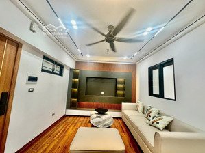 cần bán gấp căn hộ chung cư 80 m2,3 pn tòa 17t10 nguyễn thị định, ban công view hồ nguyễn thị định