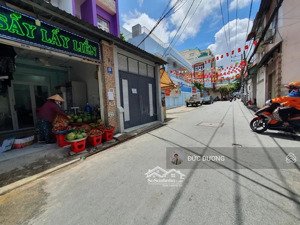 giảm gấp 1 tỷ ! bán nhanh mặt tiền sát phan xích long, phú nhuận. dt 4x 16m, 4 tầng. chỉ 15 tỷ tl