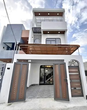 bán gấp nhà hẻm 8m phan xích long, p. 1, phú nhuận.giá 3tỷ250 đang cho thuê 22 triệu/tháng