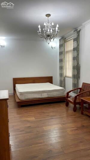 Cần bán gấp biệt thự KDC Trí Kiệt, 1 trệt 2 lầu 5PN 240m2, sổ hồng hoàn công giá chỉ 22 tỷ 5 TL