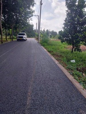 đất gàn hồ điều hòa dầu tiếng-tphcm mới, sổ sẵn, công chứng trong ngày.