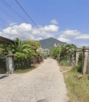 bán đất vườn suối tiên vị trí rất đẹp. 1700m2, đường nhựa có sẵn cây ăn trái