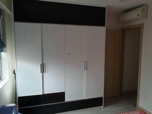 chính chủ bán gấp căn góc 2pn- dt 70m2 - sẵn sổ giá chỉ nhỉnh 6 tỷ ở mon city -