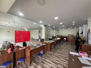 cho thuê nhà nguyên căn mặt tiền đường hà huy giáp (gần cầu an lộc, ngã tư ga) 1200m2 160 tr/th