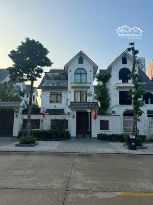 chuyển nhượng căn biệt thự geleximco lê trọng tấn 375m2 - chỉ 130tr/m2