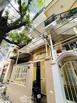 hiếm_phố cổ, nhà riêng 52m, 4 tầng , trước nhà rộng 3m, yên tĩnh, phù hợp các bác có tuổi